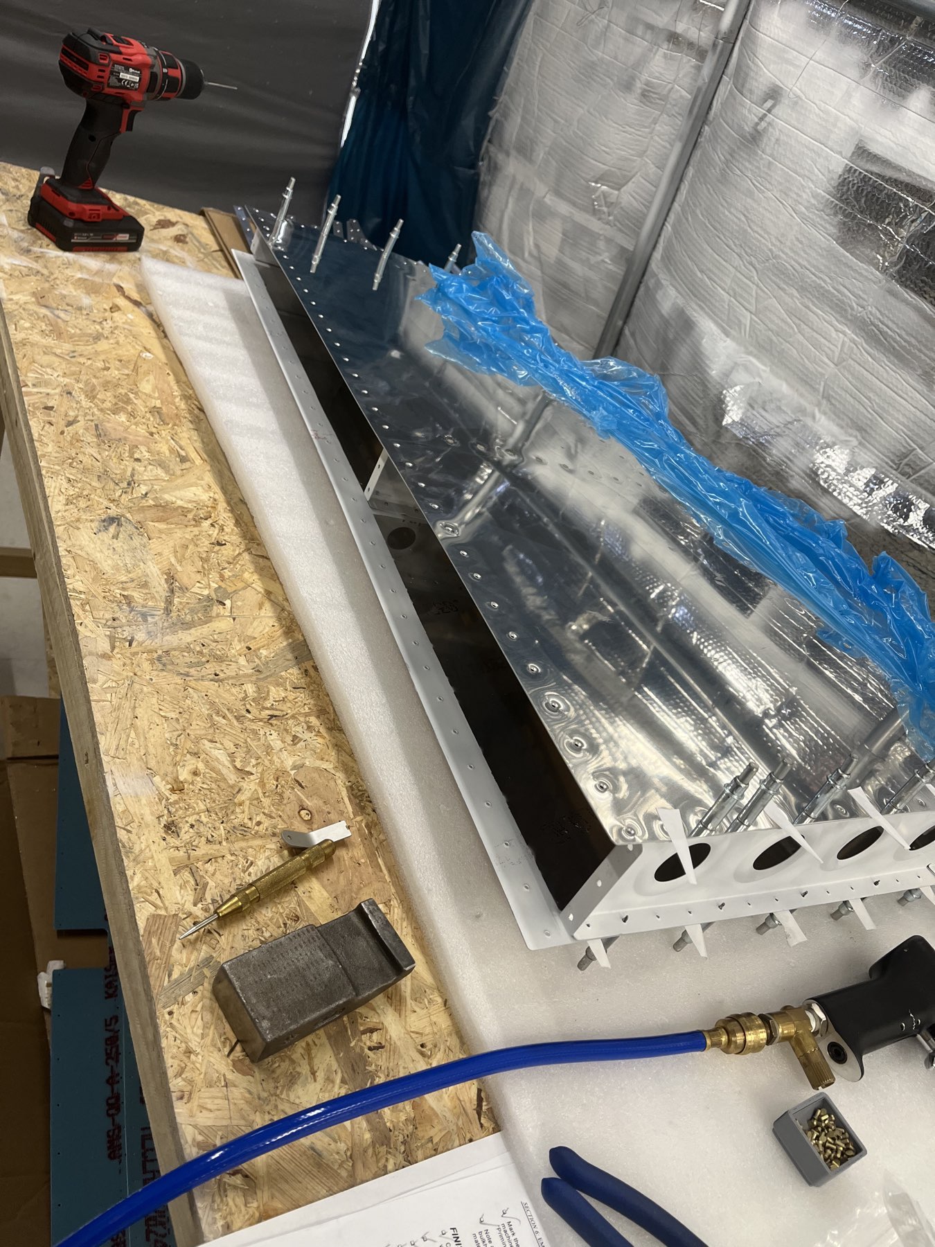 Hier kommt dann der Rear Spar hin