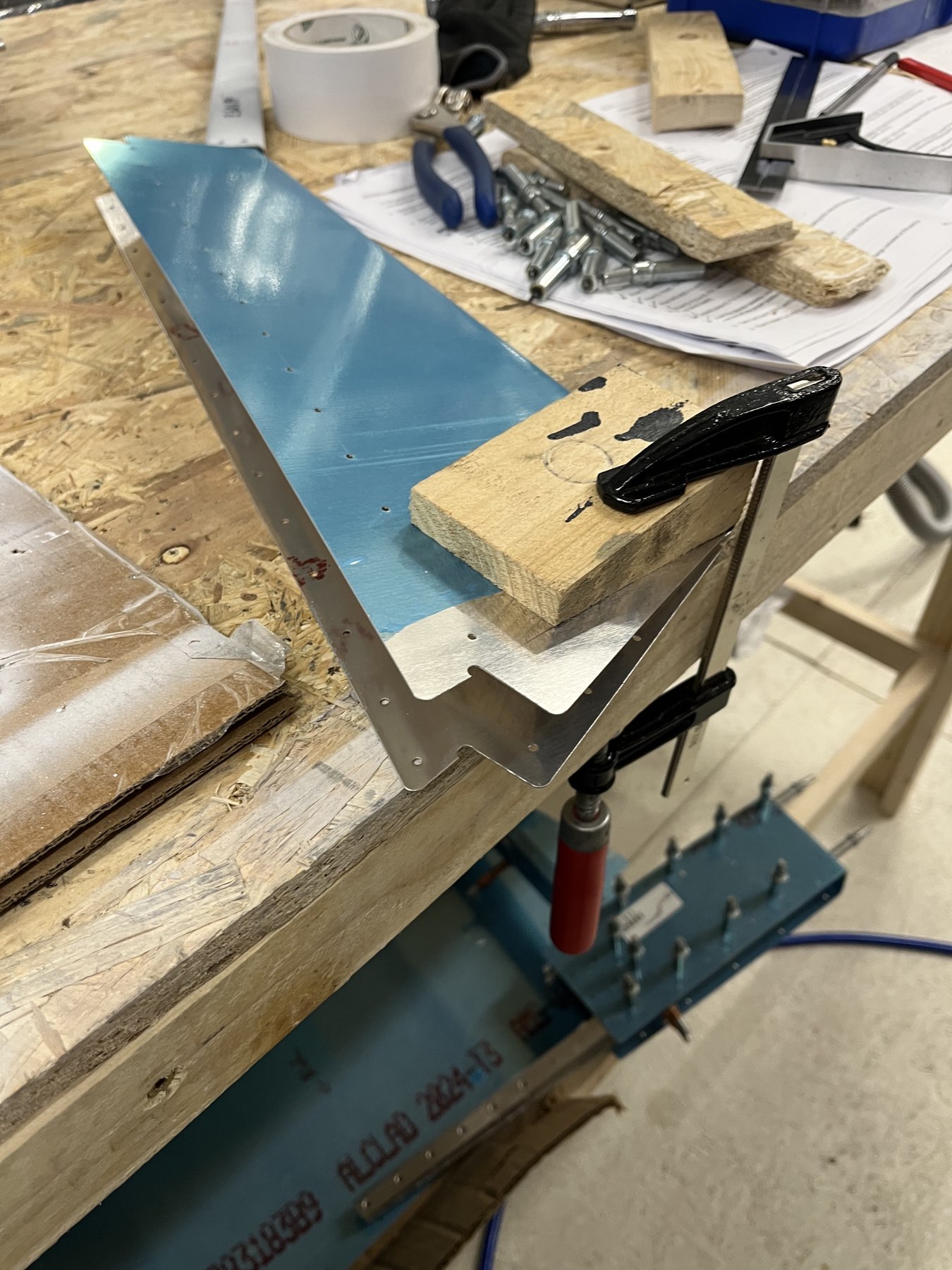 Beginn der Biegeaktion