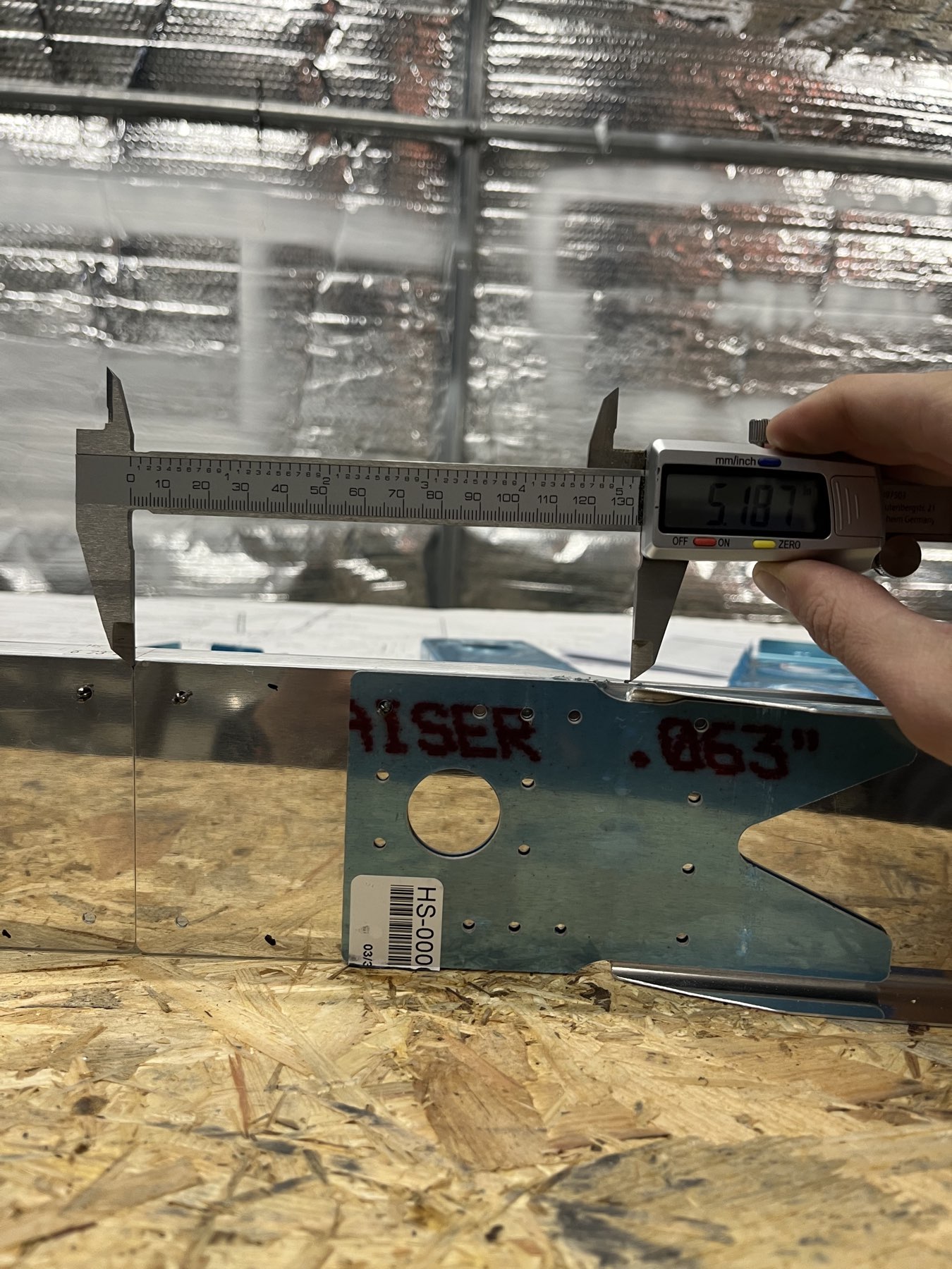 An der Stelle soll lt View B-B die Beugekante sein. Passt so!