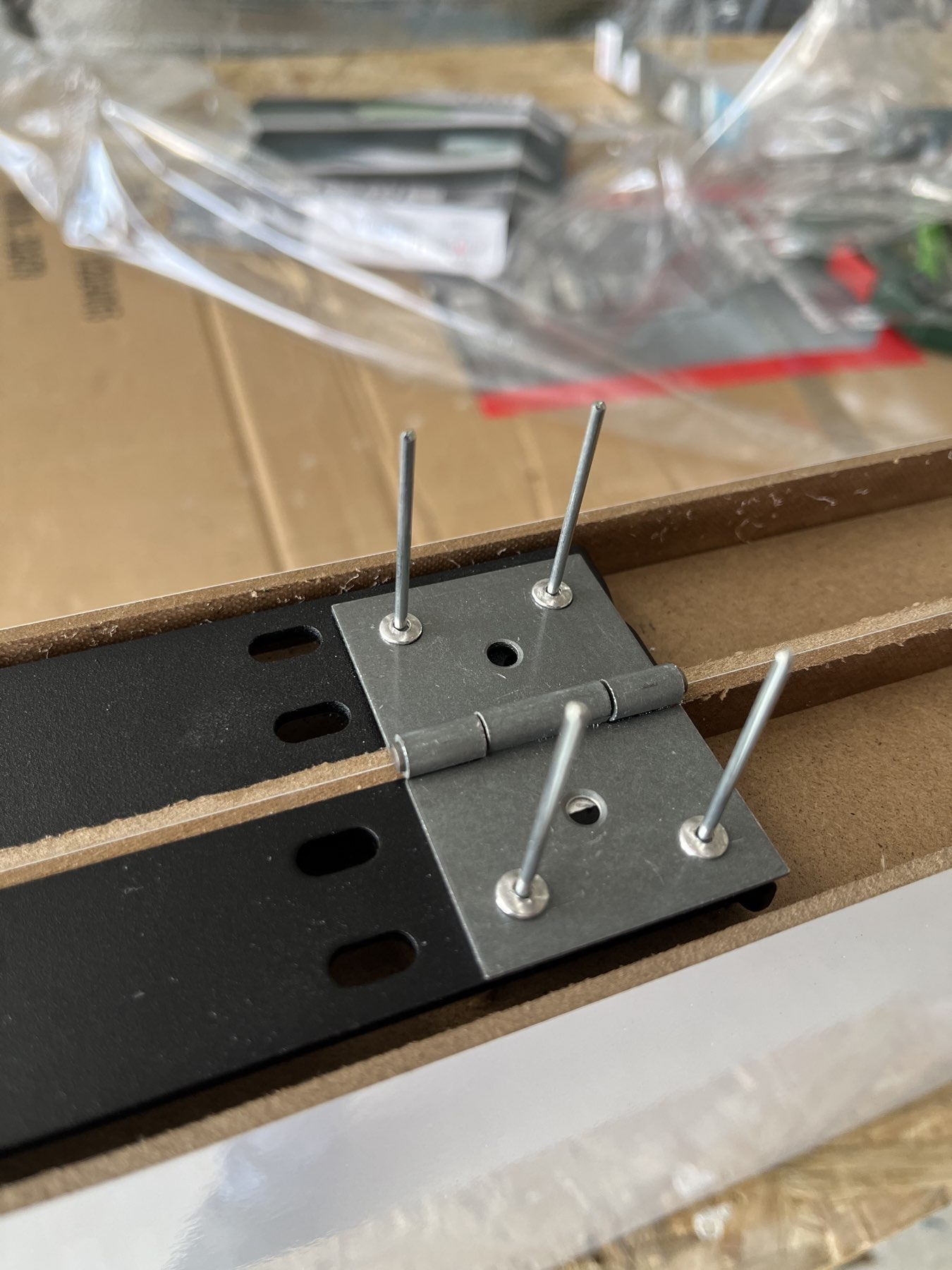 Auf der anderen Seite kurz vor dem Vernieten