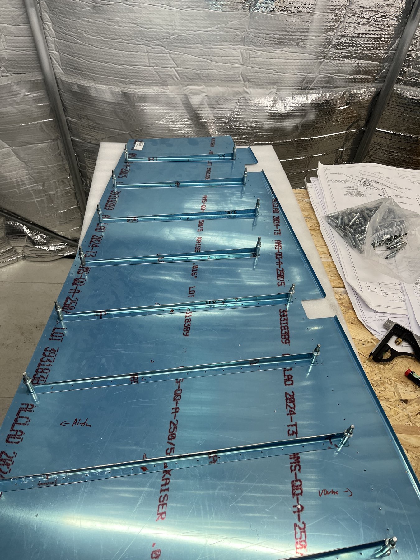 Hier wurde ein Verstärker zu kurz geschnitten und ein Ersatz bestellt (Ruder links)
