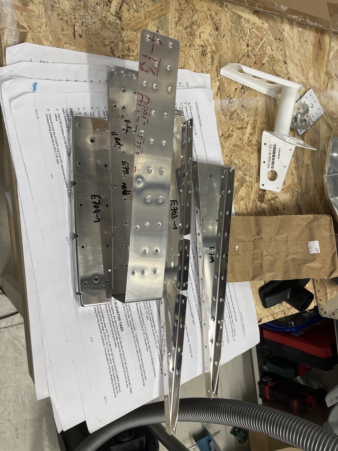 Alle Teile gebohrt und gedimpelt