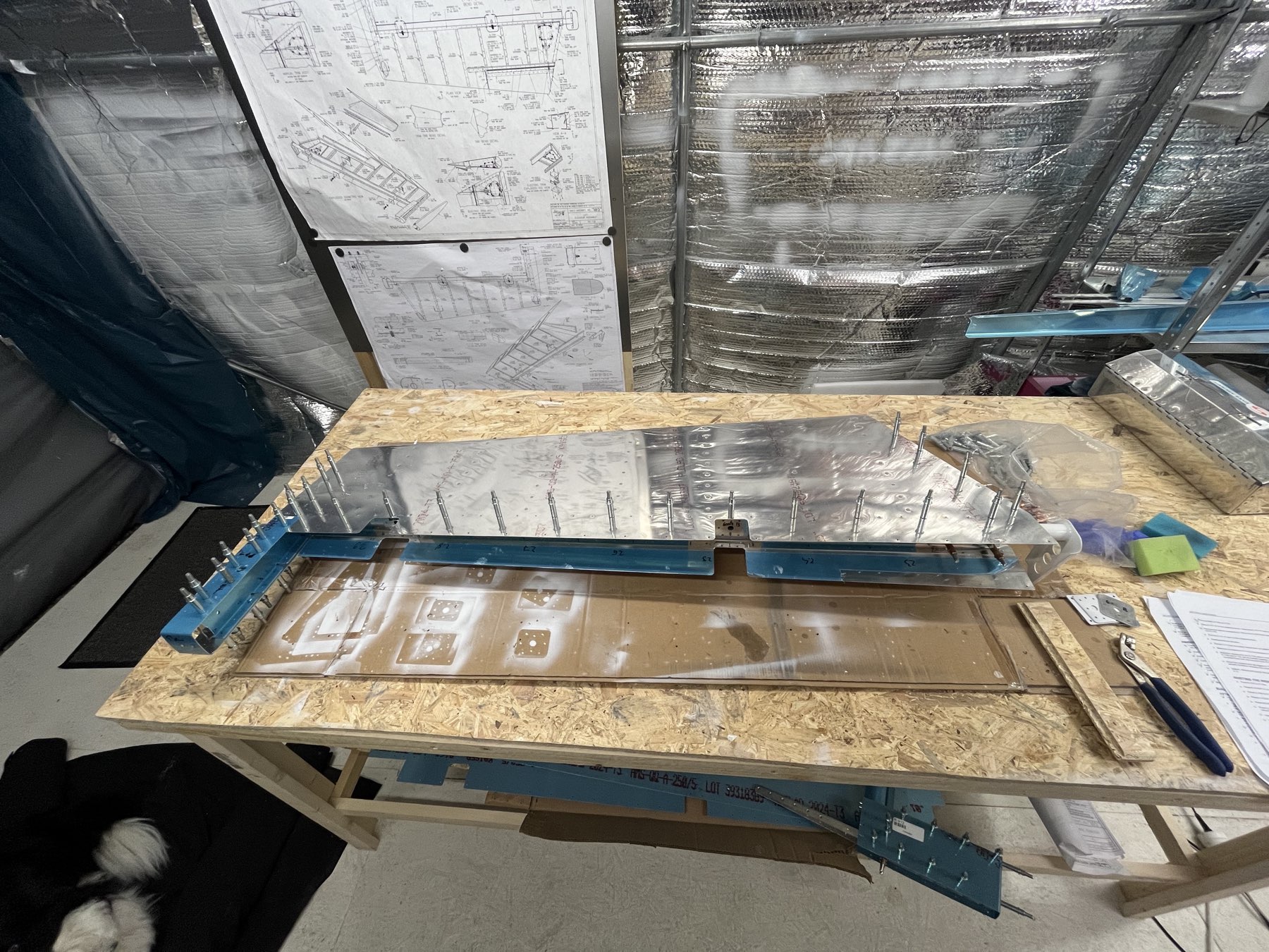 Alles zusammen geheftet und bereit fürs Bohren